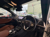 BMW正規ディーラー/禁煙車/弊社下取車/HarmanKardon/電動パノラマ・ガラス・サンルーフ/リヤシートヒーティング/TVチューナー/BMWライブ・コックピット・プロフェッショナル/ステアリング・ホイール・ヒーティング