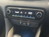 オートエアコンは温度を設定するだけで、自動で風量などを設定してくれます。運転しながら操作も必要ないので、安全性も向上します。