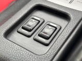 【シートヒーター】寒い日に重宝するシートヒーター!エアコンより早く温まってくれるので寒がりの人も安心ですね♪エアコンの温風は乾燥するから苦手、という方にもをおすすめです。