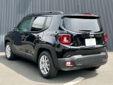 Jeepは、「自由も、冒険も、熱いチャレンジも、美しい自然があってはじめてRealに楽しめる」という信念から、車と自然との幸せな共存を目指し、複数の団体とともに日本の森林環境の保護・再生に取り組んでいます。