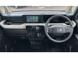 視界も広くゆったりとしているので、どなたでも運転しやすい車になっています!.