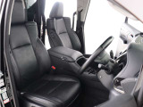 (電動シート)運転席8ウェイパワーシート!シートメモリー機能付き!上級グレードならではの贅沢装備で人気装備となります。