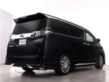 当店では、厳選された車両のみ展示しております。アルファード・ヴェルファイアに特化した専門店ならではの豊富な在庫の中から、お気に入りの一台をお探しください!