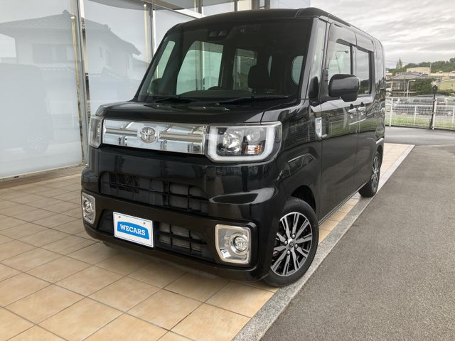 トヨタ ピクシスメガ 