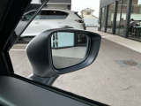 オレンジの点滅で後ろからきている車など、教えてくれます!