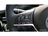 ■ステアリングスイッチ■ハンドル手元でオーディオの操作が簡単に出来ます。運転中でもナビまで手を伸ばさずに操作が出来て安心です。