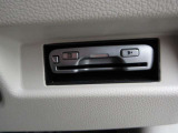 ETCももちろん搭載。いちいち料金所で停車する必要なんて当然ないです。スムーズにストレスなくドライブをお楽しみください。(※支払総額にセットアップ費用は含まれておりません。)