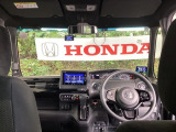 ワイドな視界で運転もしやすくなるように、設計されています。