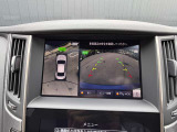 アラウンドビューモニターは4方のカメラで真上から車を見たようにモニターで確認ができる日産の自慢の装備です。是非実際の車で体感してみてください。