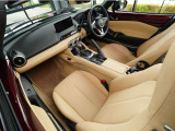 神戸マツダ神戸西インター店は、通常ディーラー+&alpha;の次世代型店舗としてROADSTER EXPERIENCE SPACEの冠を掲げ、「いつでも・誰でも・気軽に会いに行ける」ロードスターUカー専門店。