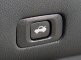 ボタン一つでトランクオープンが可能!車内から操作できる為、非常に便利な装備の一つとなります!