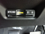 ETC付。高速道路の料金所はキャッシュレスで通過です。サービスエリア等にあるスマートインターの出入口も利用可能でとっても便利。ご納車後すぐにお使い頂けるようセットアップしてのお渡しとなります。