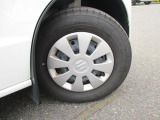 ホイールキャップ【155/65R14 ラジアルタイヤ】。優れた小回り性能★狭い路地裏もスイスイ走行!