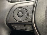 運転中、オーディオの操作をしてて、ハッとしたことはありませんか?ステアリングスイッチは、運転中でもハンドルでオーディオの操作が可能です。安全なドライブをサポートします。