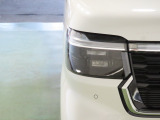 LEDヘッドライトは、点灯の瞬間から光量を発揮し、突然暗くなるトンネルなどでの安定感を高めます。