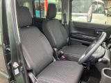 体格・好みに合わせてドライブポジションを調節でき快適ドライブをサポートする運転席回り。