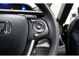 Hondaセンシングの機能のひとつ、アダプティブクルーズコントロール付!アクセルから足を離しても設定したスピードと前車との車間を保ち走行してくれます!車線維持もアシスト☆高速道路で疲労軽減ですね☆