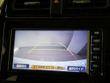 バックガイドモニターで、後方を確認しながら安心して駐車することができます。運転初心者も熟練者も必須の機能ですよ!