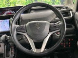 【純正革巻きステアリング】上質な革を使用することで、手にしっかり馴染みとても運転しやすいハンドルです♪