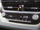 オートエアコンで車内はいつでも快適です♪
