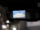 バックガイドモニターで、後方を確認しながら安心して駐車することができます。運転初心者も熟練者も必須の機能ですよ!