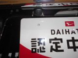 ダイハツ純正ナビ用全方位カメラが装着されております。純正ナビ装着時、ナビ画面にカメラの映像が映ります。(ナビは別売になります。)