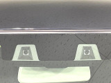 【スズキ セーフティサポート】走行中に前方の車両等を認識し、衝突しそうな時は警報とブレーキで衝突回避と被害軽減をアシスト。より安全にドライブをお楽しみいただけます。