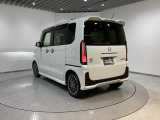 ご納車までの期間ですが、県内のお客様は1、2週間、県外のお客様は2、3週間ほどでご納車が可能となります。但し、お支払いや書類の状況によっては多少の前後もありますので、その際には何卒ご了承下さい。