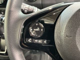 ステアリングにオーディオ操作スイッチが付いています。オーディオ画面に直接タッチしなくても操作が出来ますので、運転に集中できます。