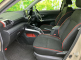 運転席からの視界は広く、運転操作がしやすいです。シートの調整も簡単に行え、自分に合ったポジションを見つけられます。