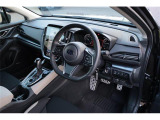 ハンドル周りもスッキリしていて運転しやすいです。