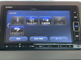 【純正ナビ】人気の純正ナビを装備しております。ナビの使いやすさはもちろん、オーディオ機能も充実!キャンプや旅行はもちろん、通勤や買い物など普段のドライブも快適に過ごせます