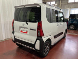 両側スライドドアなので、狭い駐車場や壁際でも安心!