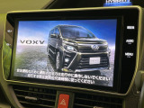 【純正10型ナビ】人気の純正ナビを装備しております。ナビの使いやすさはもちろん、オーディオ機能も充実!キャンプや旅行はもちろん、通勤や買い物など普段のドライブも楽しくなるはず♪