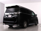 当店では、厳選された車両のみ展示しております。アルファード・ヴェルファイアに特化した専門店ならではの豊富な在庫の中から、お気に入りの一台をお探しください!