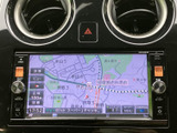 わかりやすい地図表示で、目的地までスムーズに案内。運転に集中できる環境を提供します。