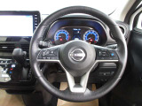 運転が楽しくなる明るく開放的な運転席まわりです。プロパイロットで高速など運転支援で疲れを軽減してくれます!