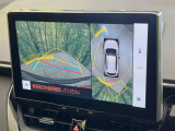 【パノラミックビューモニター】専用のカメラにより、上から見下ろしたような視点で360度クルマの周囲を確認することができます☆死角部分も確認しやすく、狭い場所での切り返しや駐車もスムーズに行えます。