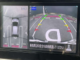 【アラウンドビューモニター】車両周辺をモニターで確認できて、駐車が苦手な人でもスムーズに駐車できます