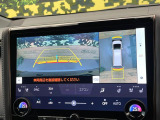 【パノラミックビューモニター】専用のカメラにより、上から見下ろしたような視点で360度クルマの周囲を確認することができます☆死角部分も確認しやすく、狭い場所での切り返しや駐車もスムーズに行えます。