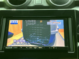 停車中には、TVの視聴も可能です。長距離ドライブ中の休憩時などに、リラックスした時間を過ごせます。エンターテインメント機能が充実しています。