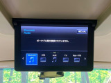 【フリップダウンモニター】大画面モニターで後席でもエンタメをお楽しみいただけます。小さなお子様にも大人気の装備です♪