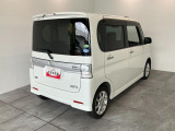 お客様にぴったりなおクルマをお選びいただけますように様々な展示車をご用意致しております!ダイハツの軽自動車だけではなく、他メーカー車やコンパクトカー・ミニバンなども数多く取り揃えております!