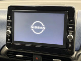 【大画面ナビ】人気の大型9インチナビを装備。存在感のある大画面はインパクト大!ナビ利用時のマップ表示は見やすく、テレビやDVDは臨場感がアップ!いつものドライブがグッと楽しくなります♪