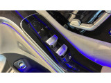 輸入車、国産車を問わず、現在お乗りのお車を下取りさせて頂きます。お車の車種やボディカラー、オプション装備などをご連絡頂けましたら、おおよその額を提示させて頂きますので、お気軽にお申し付け下さいませ。