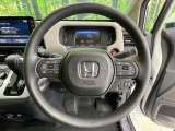 【ステアリングスイッチ】運転中、前方から目線をそらすことなく、オーディオ等の操作が可能な便利機能!安心&快適なドライブを演出してくれます♪
