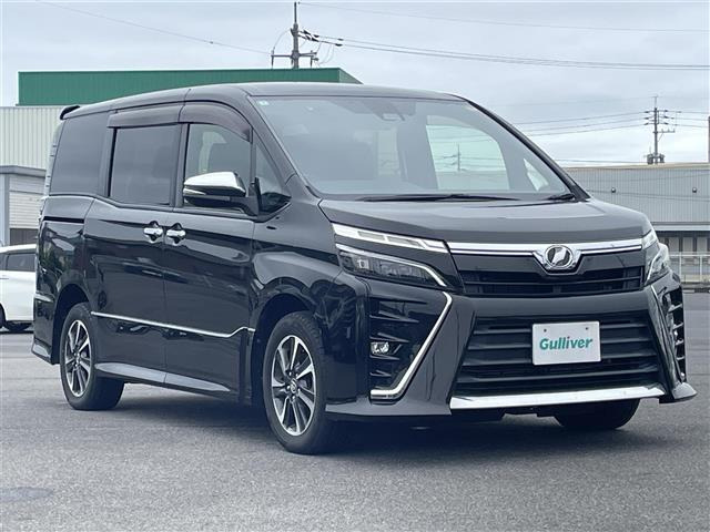 ヴォクシー 2.0 ZS 煌 4WD 修復歴無し
