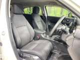 運転席シート廻りは使用感も少なく、良好な状態となっています。前オーナー様が丁寧に使っていたことがよくわかりますね。