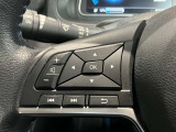 ハンドル右部にはプロパイロットスイッチが装着されています。高速道路などアクセルを踏んだままでの走行の時、手元のスイッチ操作でアクセルを踏まなくても速度を保つことができます。