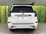 安心の最長10年・走行無制限保証(有償)をご用意。保証内容も充実はもちろん、無料点検&オイル交換や、年中無休の全国・24時間ロードサービスも付帯されておりますのでご安心下さい。